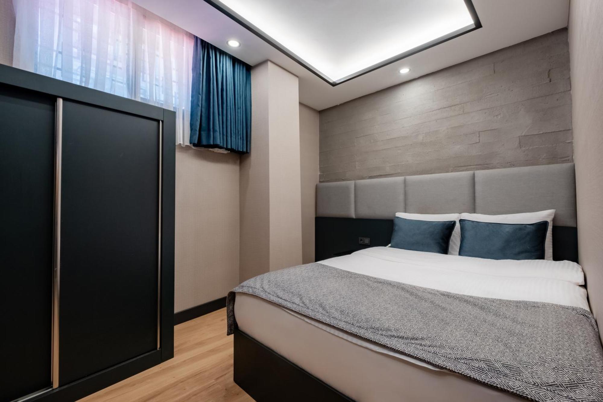 The Row Suites Taksim Istanbul Exterior photo