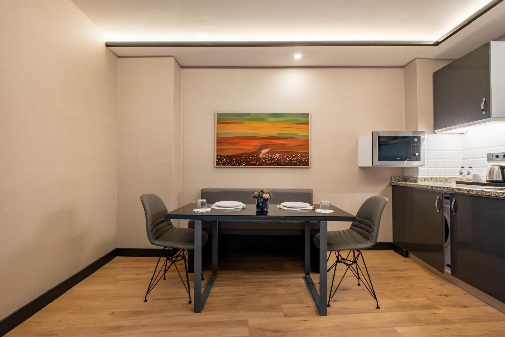 The Row Suites Taksim Istanbul Exterior photo
