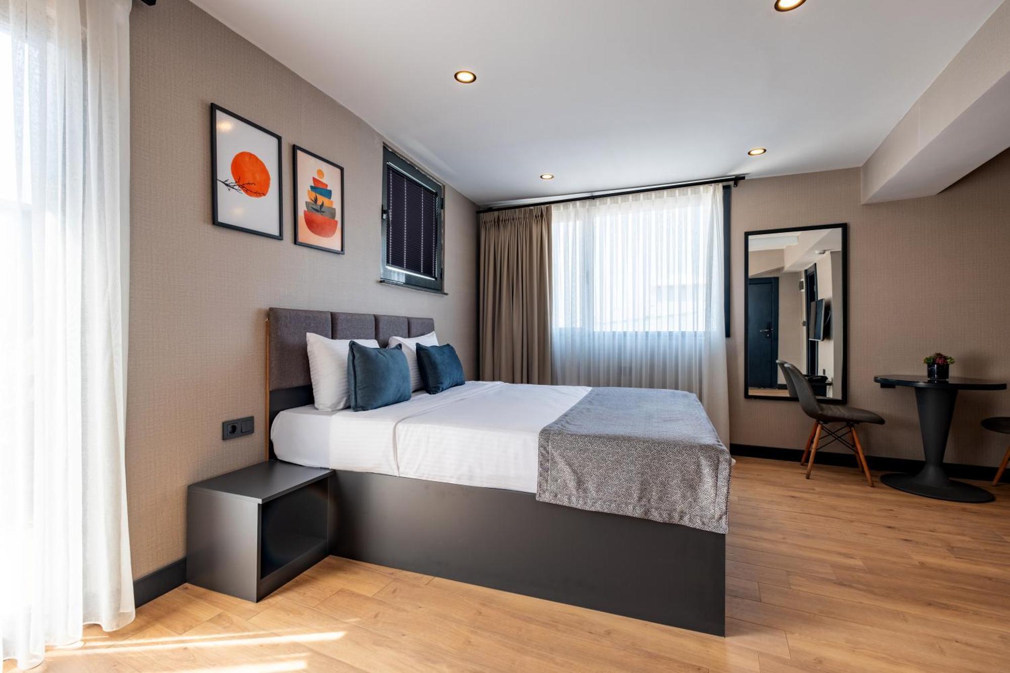 The Row Suites Taksim Istanbul Exterior photo